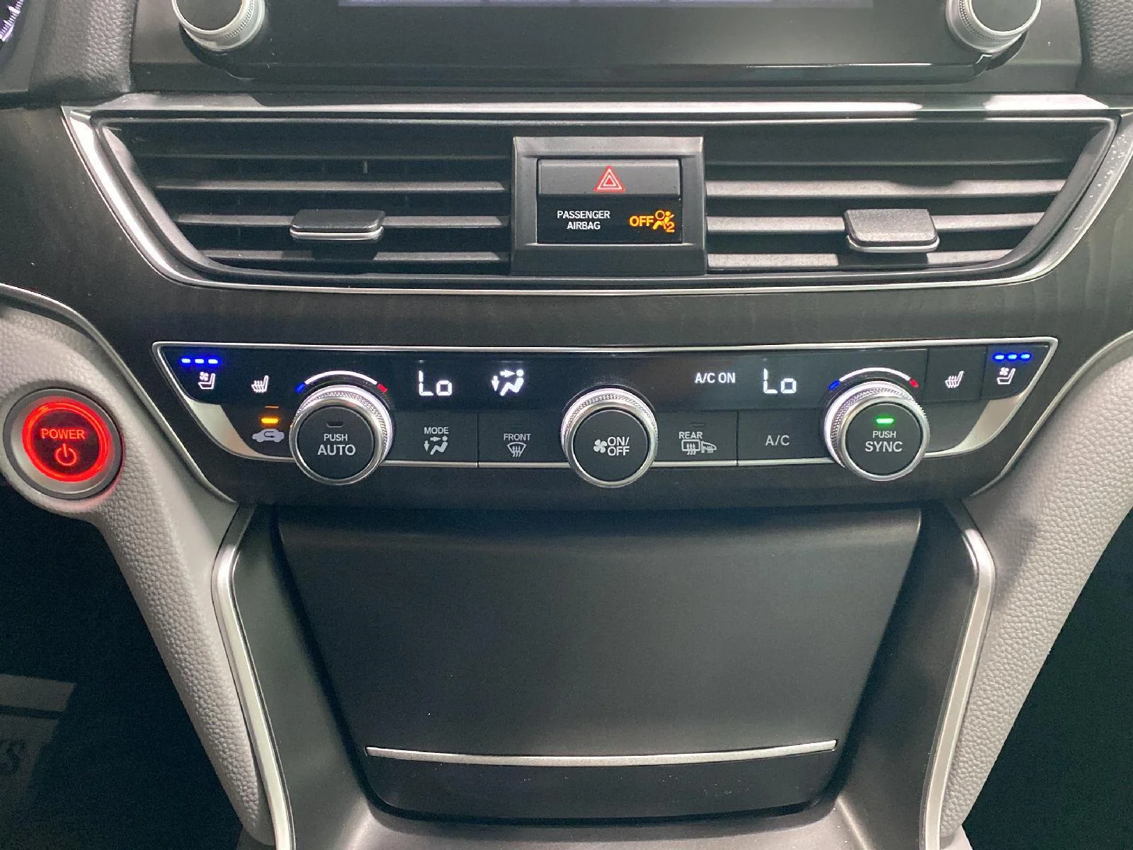 Used 2018 Modern Steel Metallic Honda Touring image 38