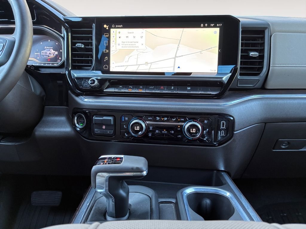 Used 2024 White GMC SLT image 11