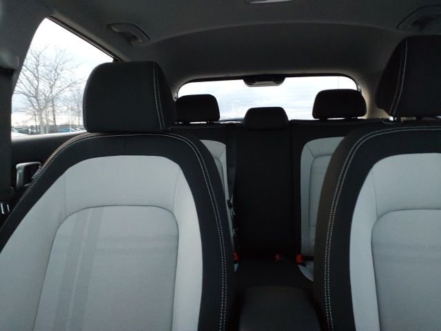New 2026 Onyx Black Hyundai SEL image 25