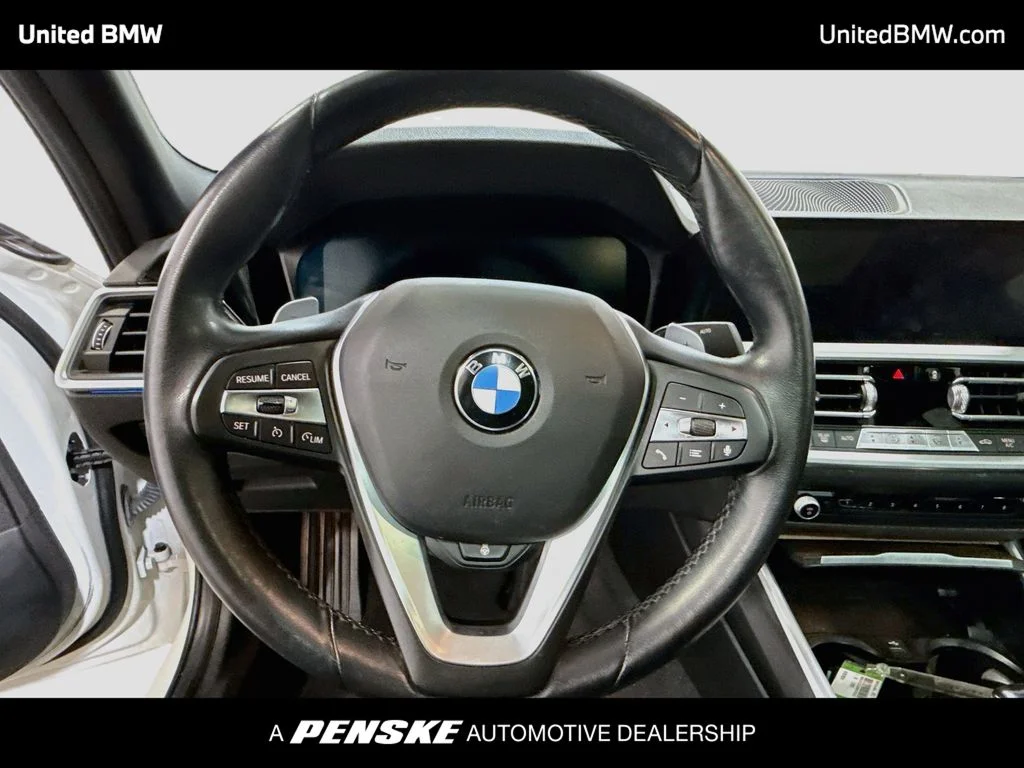 2021 BMW 3 Series 330e - Photo 13