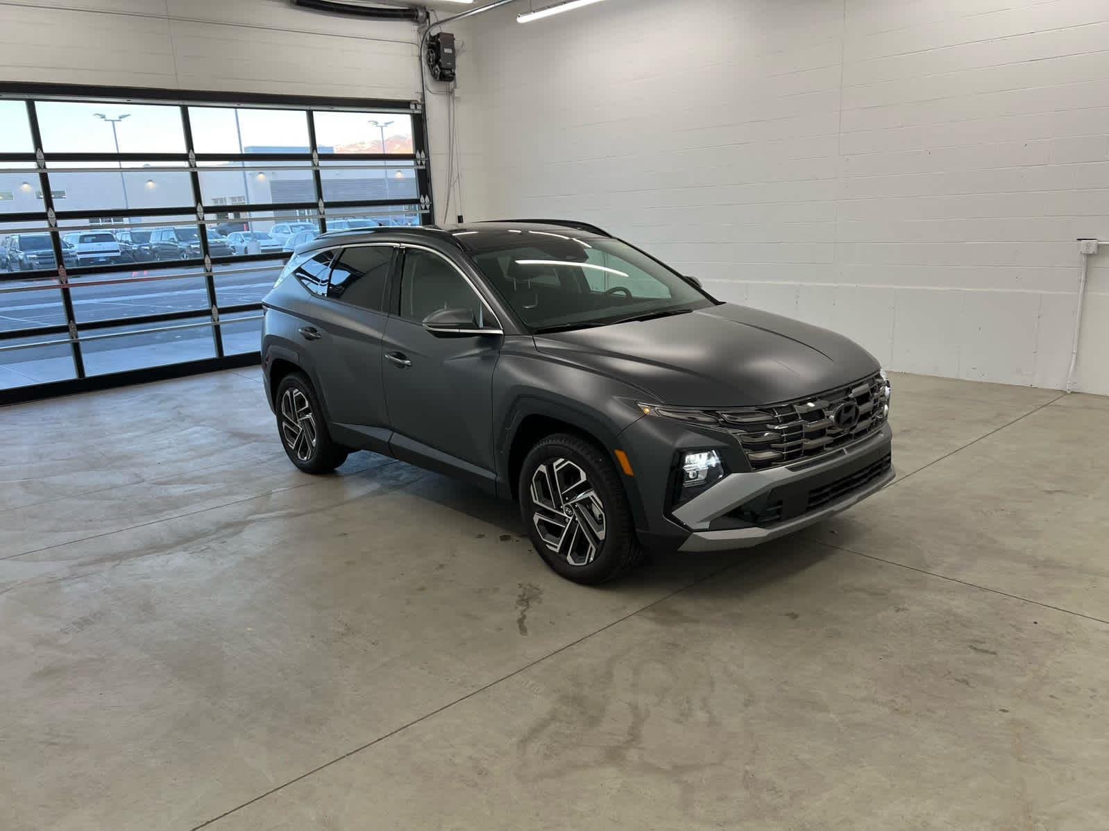 Used 2025 Ecotronic Gray Matte Hyundai Limited image 5