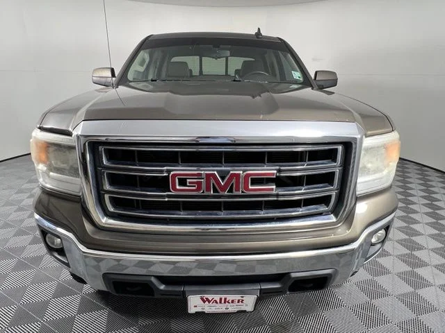 Used 2015 Brown GMC SLE image 2