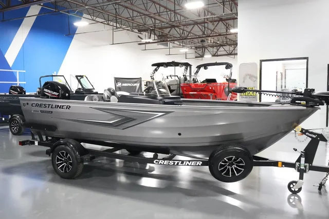 2025 Crestliner 1650 Kodiak Side Console 