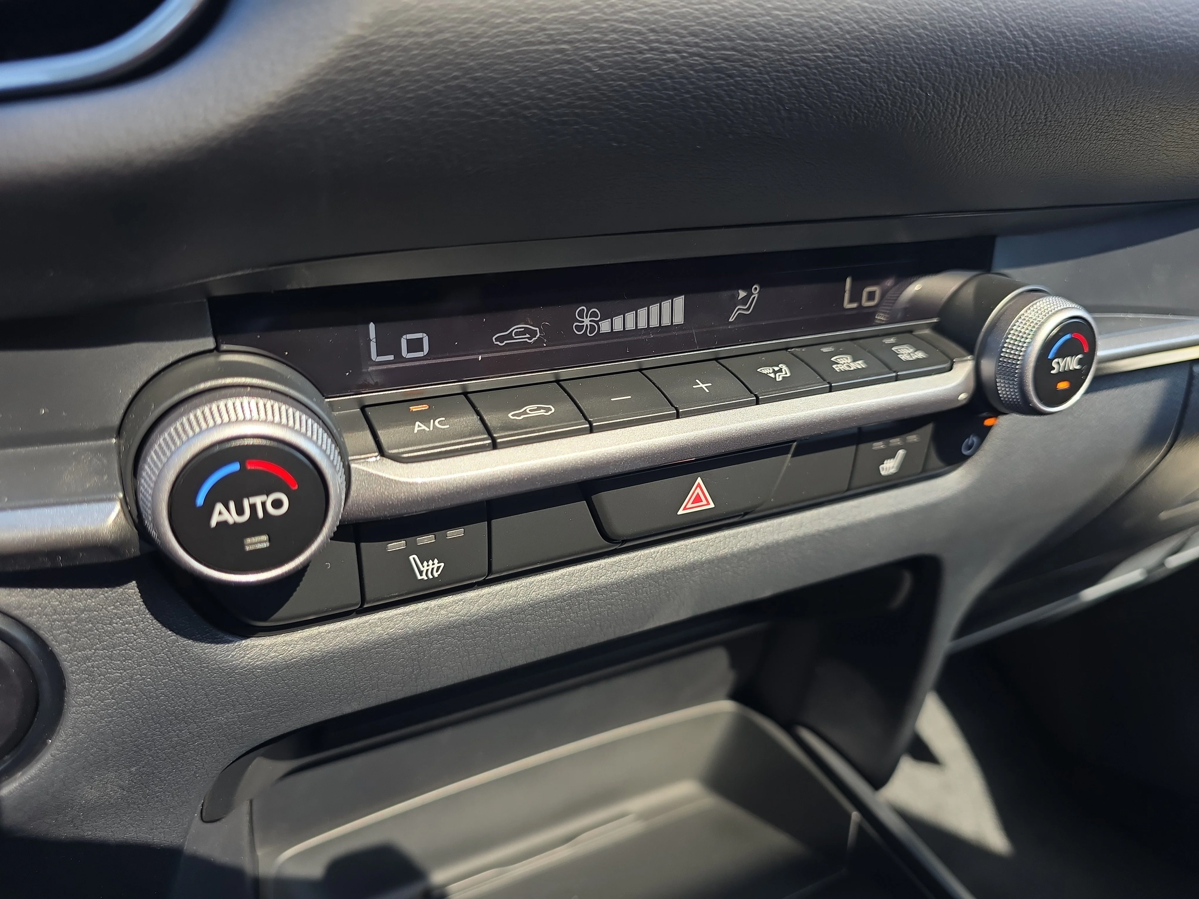 2026 Mazda CX-30 Carbon Edition - Photo 32