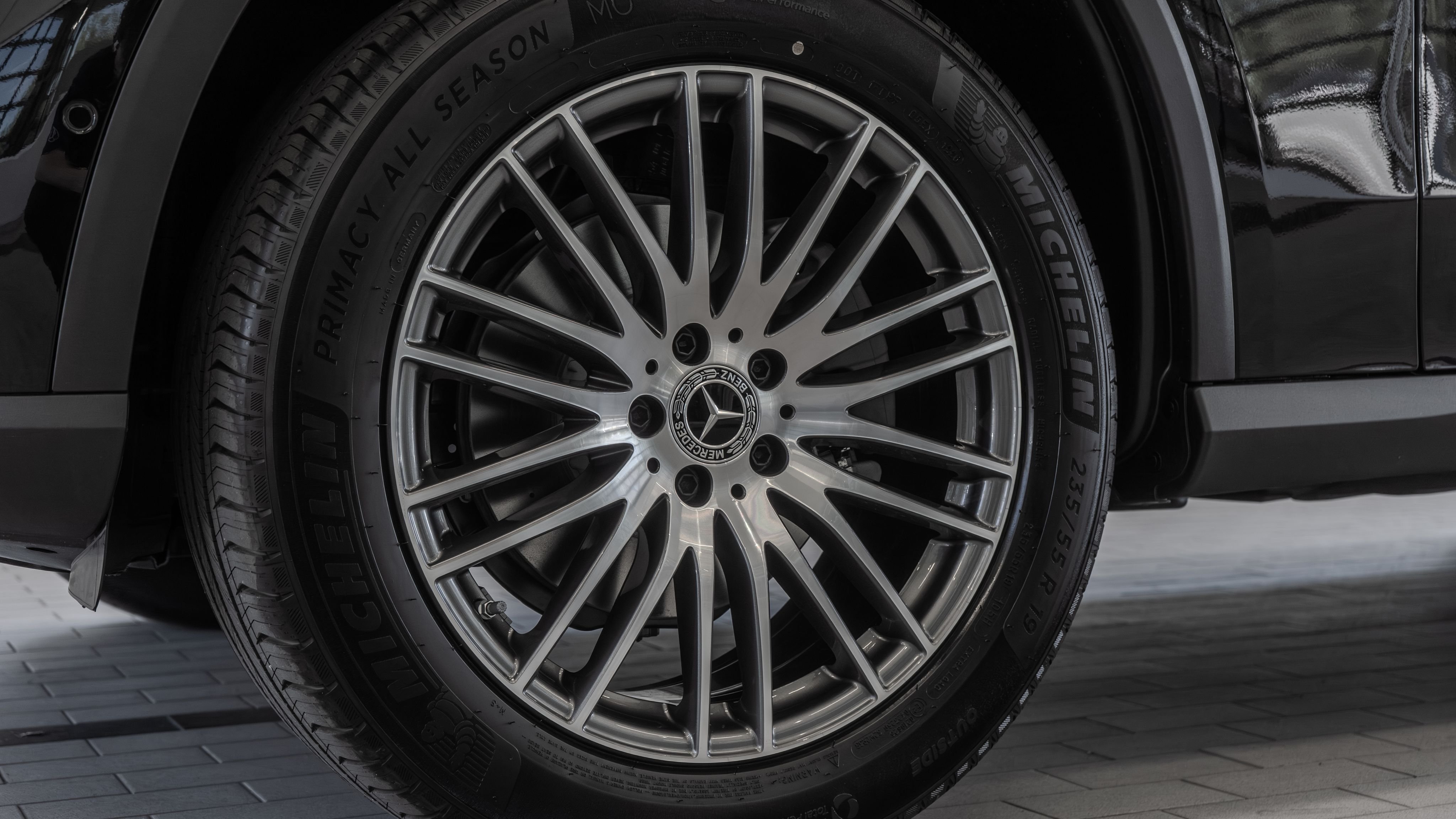New 2026 Black Mercedes-Benz GLC 300 Coupe image 31