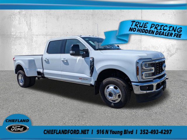 2026 Ford Super Duty F-350 DRW TDSL CREW CAB 6.7L LARIAT