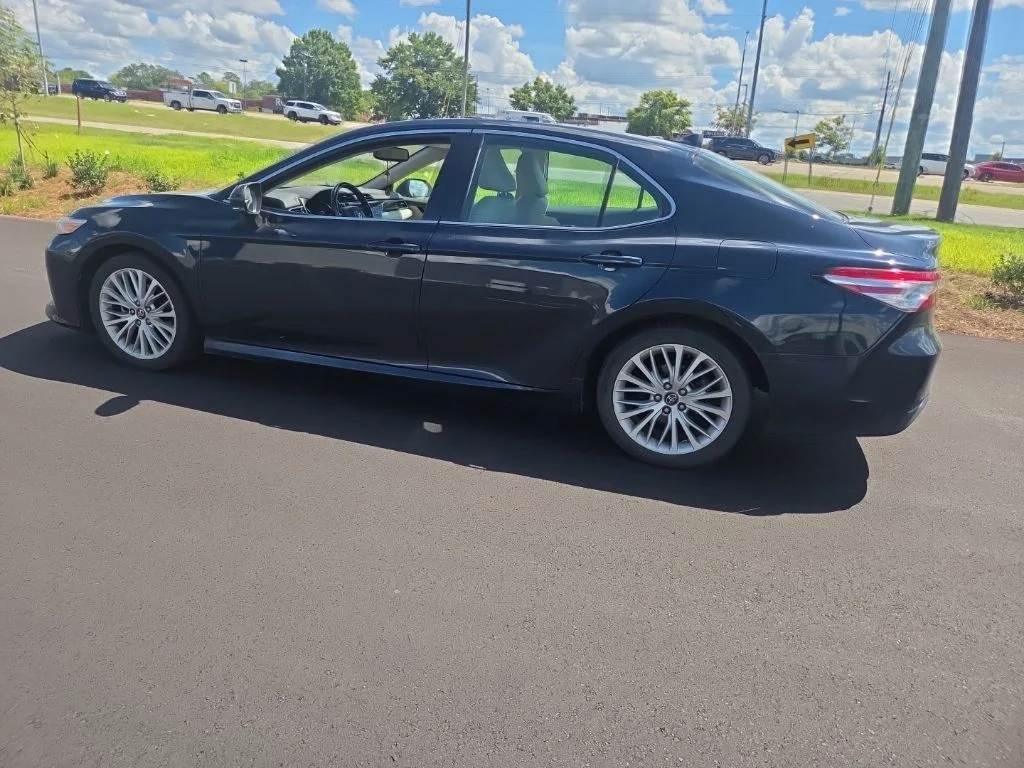 Used 2020 Blue Toyota XLE image 8