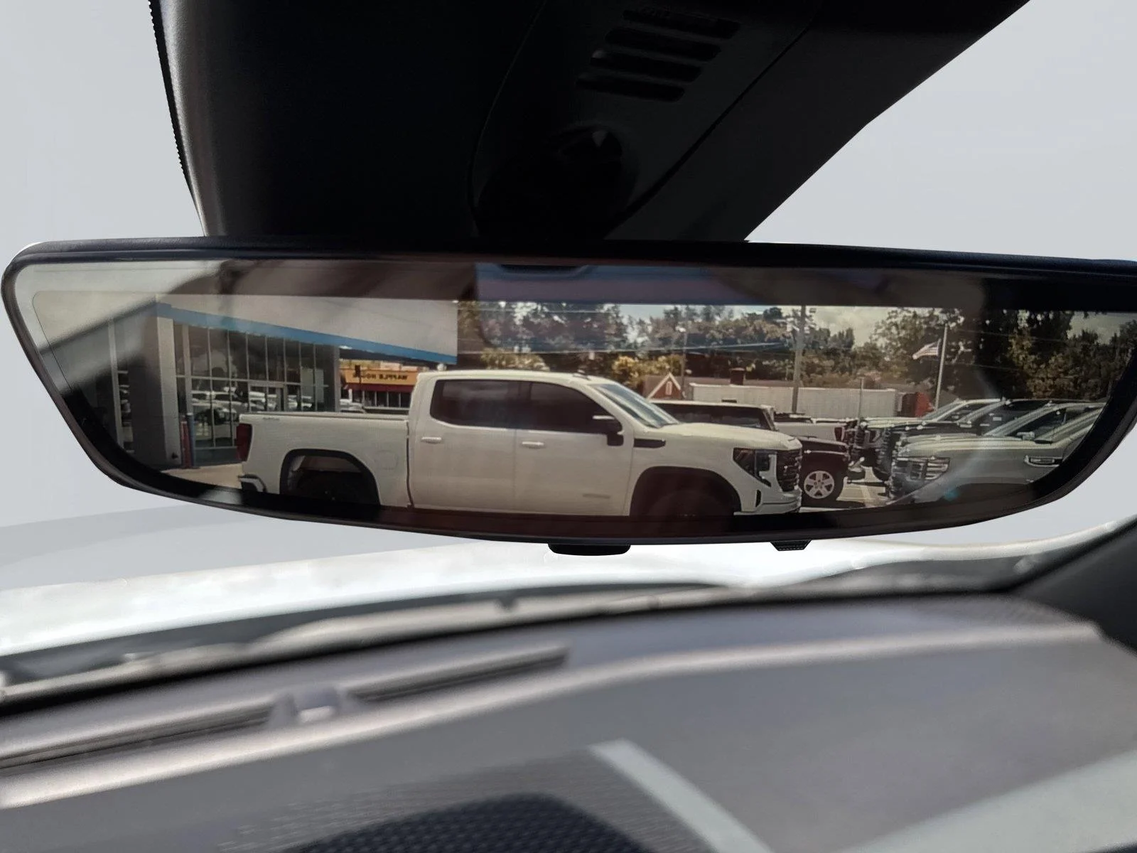 New 2026 Glacier White Tricoat GMC AT4 image 30