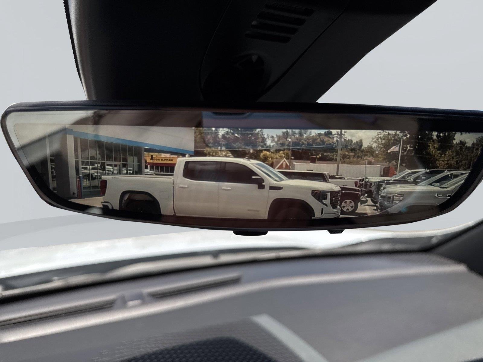 New 2026 Glacier White Tricoat GMC AT4 image 30