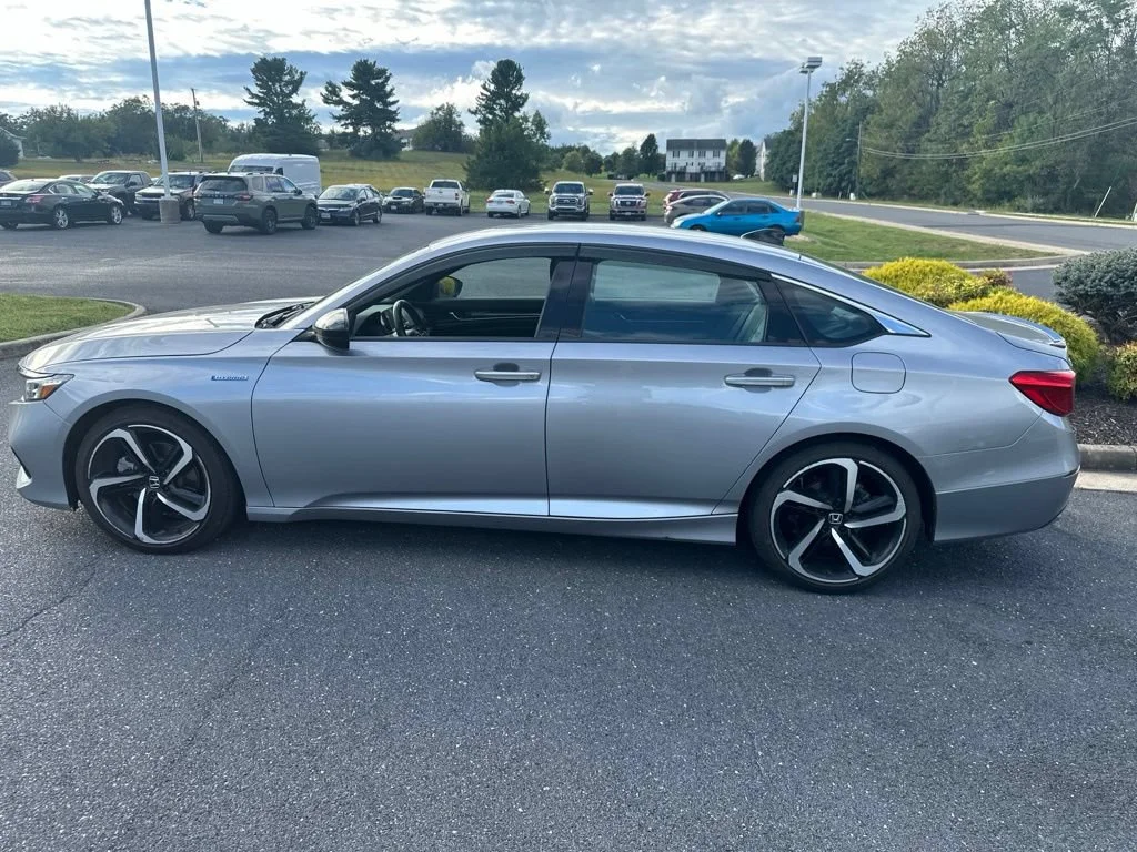 Certified Used 2022 Lunar Silver Metallic Honda HYBRID SPORT image 32