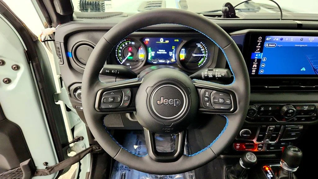 Used 2024 Earl Clearcoat Jeep Rubicon X 4xe w/ Nappa Leather, Rock-Trac & Off-Road Camera image 13