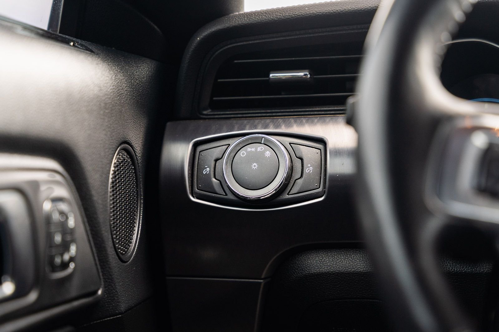 Used 2021 Gray Ford Mach 1 image 35