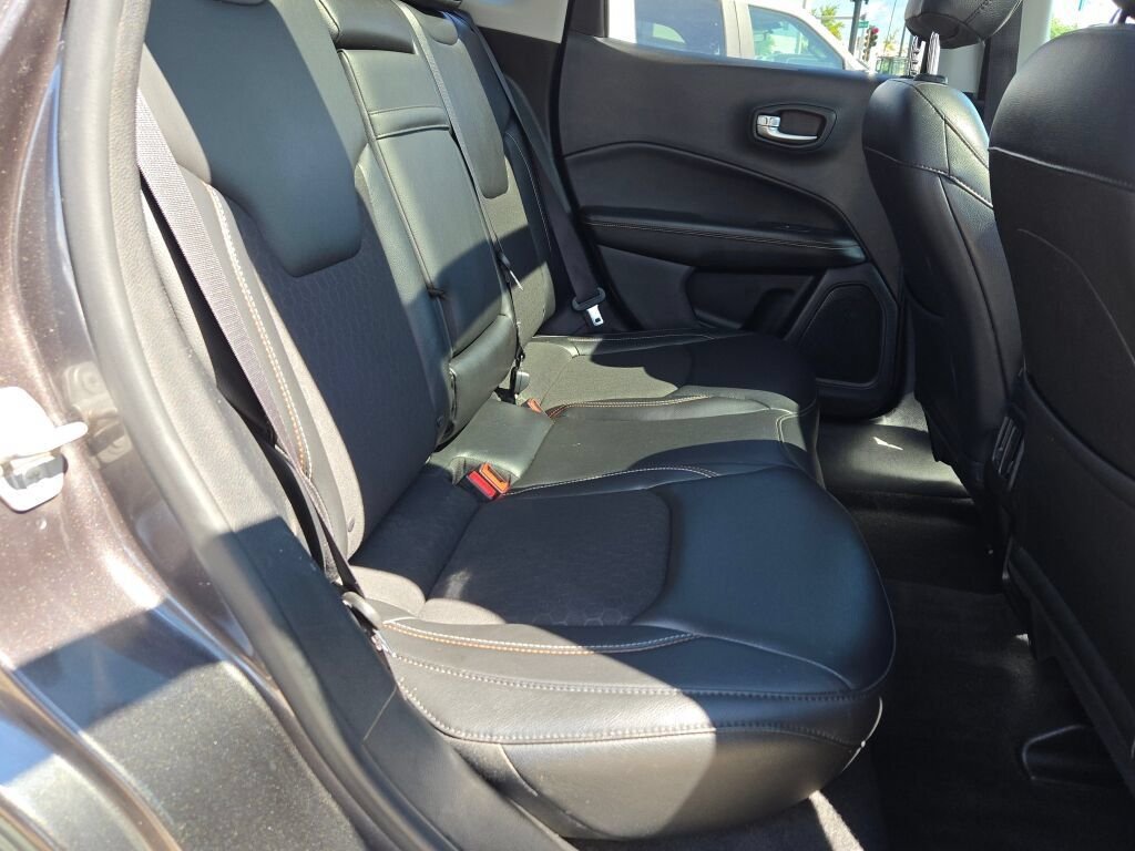 Used 2018 Gray Jeep Latitude image 8