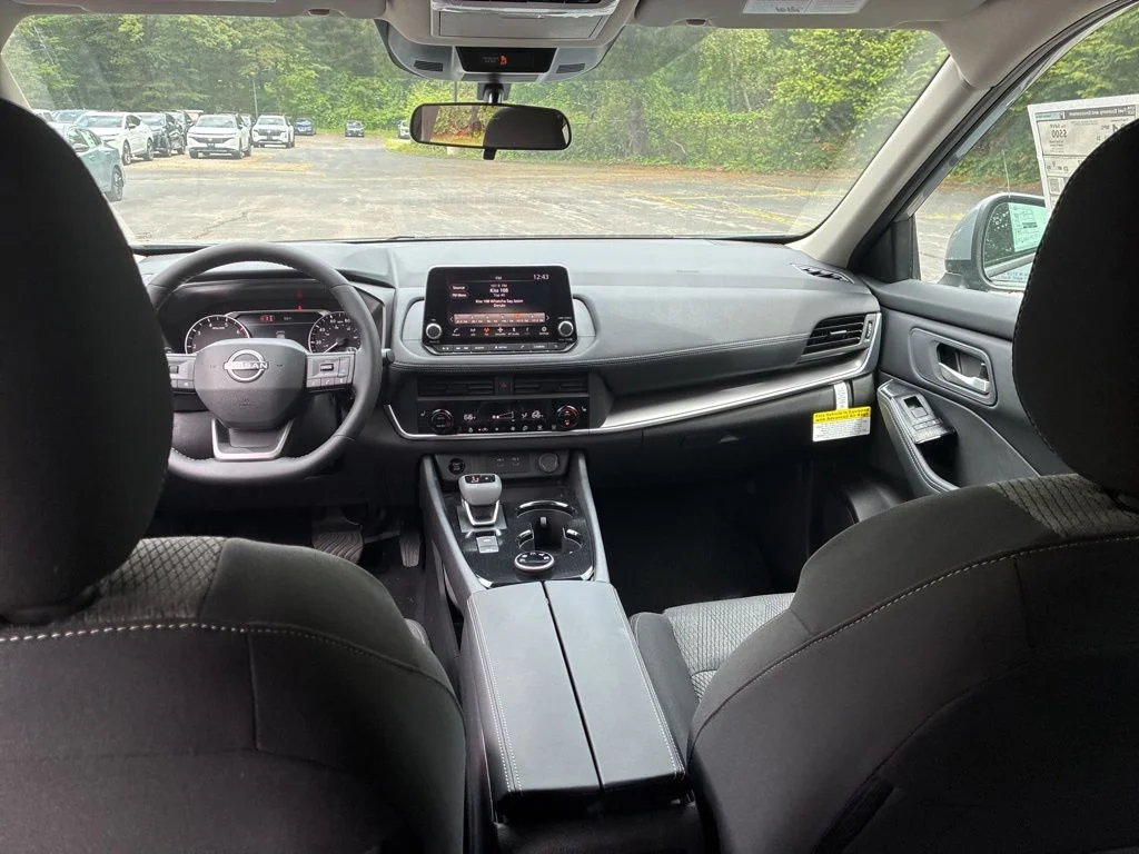 New 2026 Boulder Gray Pearl Nissan SV image 25