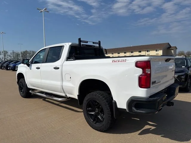 Used 2019 Summit White Chevrolet Custom Trail Boss image 9