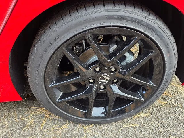 2025 Honda Civic Hatchback Sport - Photo 6