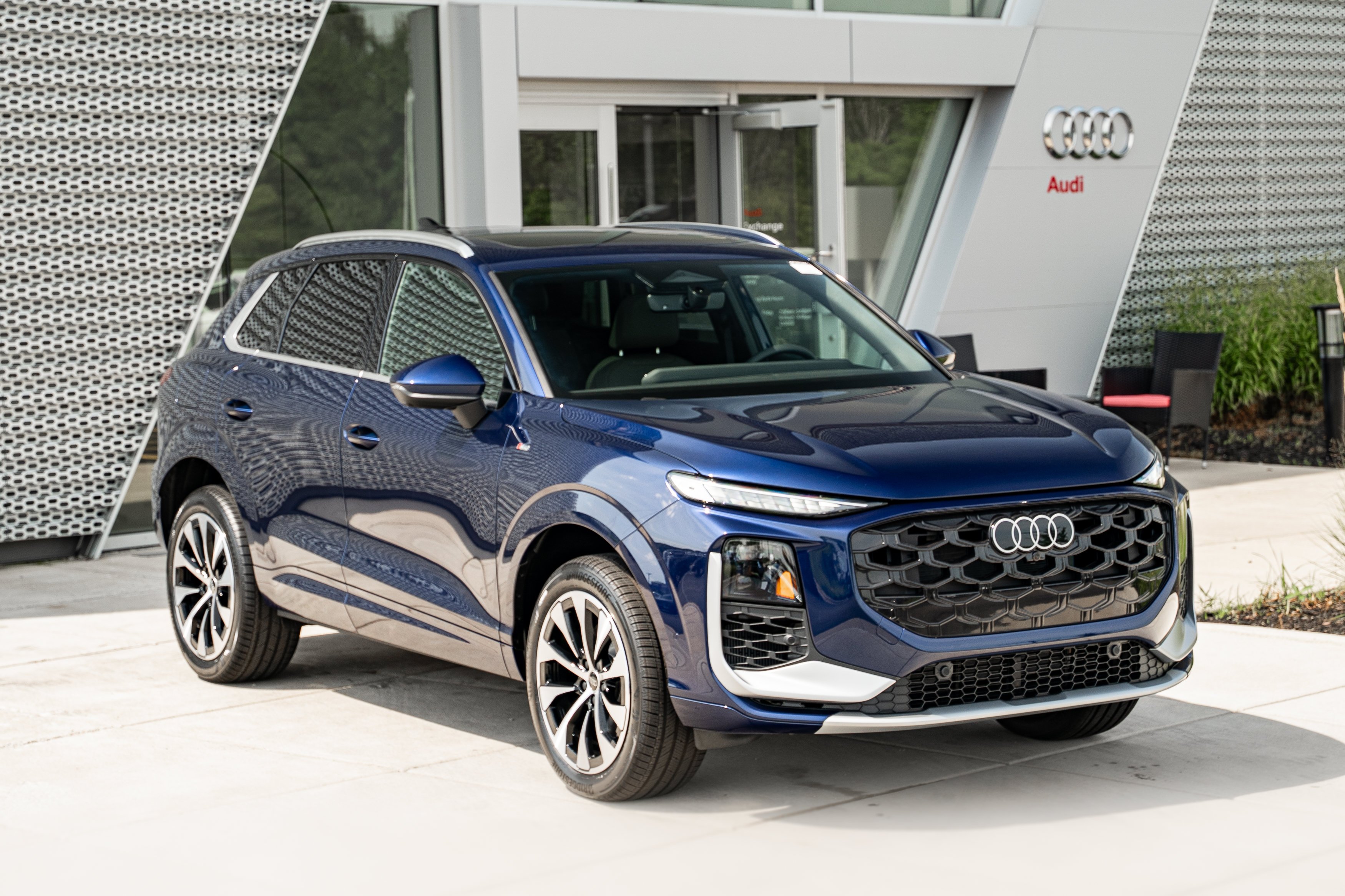 New 2026 Navarra Audi S line image 2