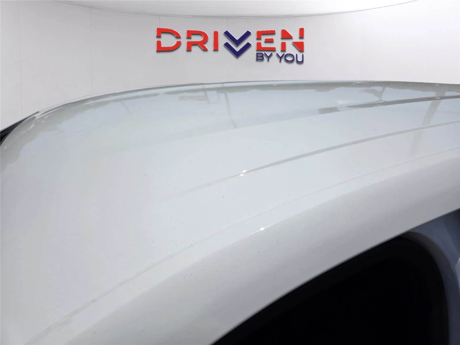 Used 2026 Summit White GMC FWD Elevation image 32