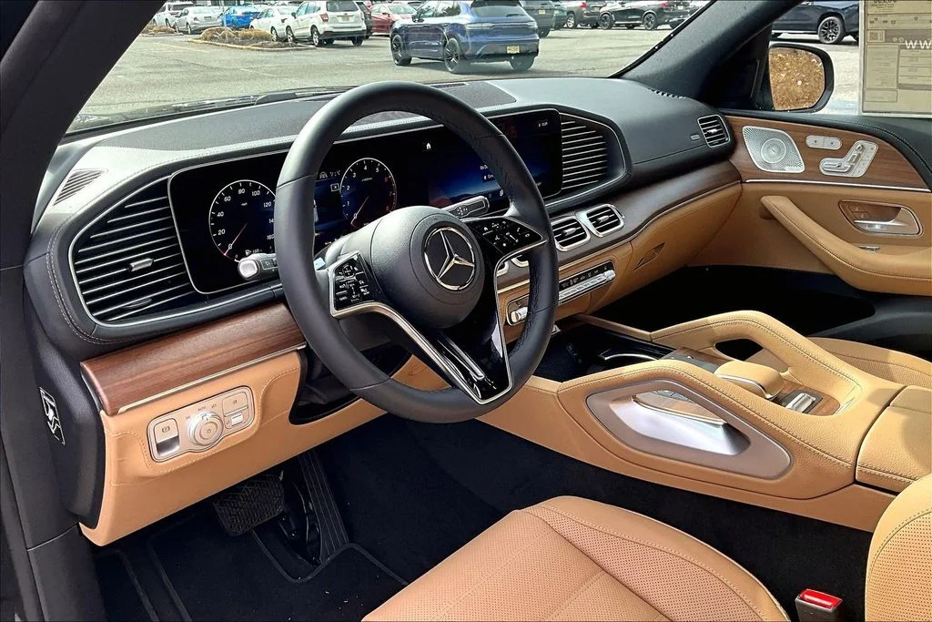 New 2026 Black Mercedes-Benz GLS 450 image 6