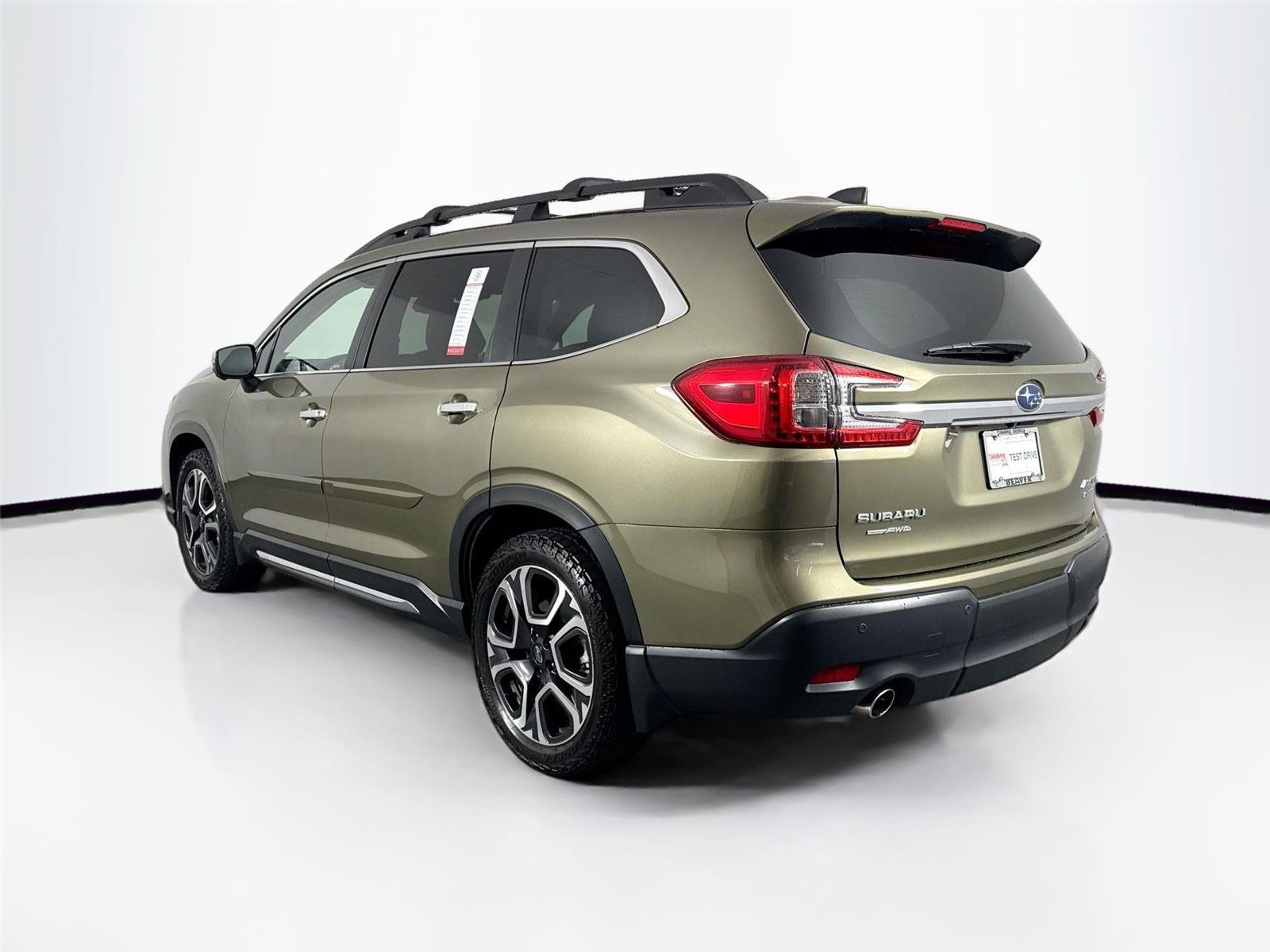Used 2023 Autumn Green Metallic Subaru Touring image 13
