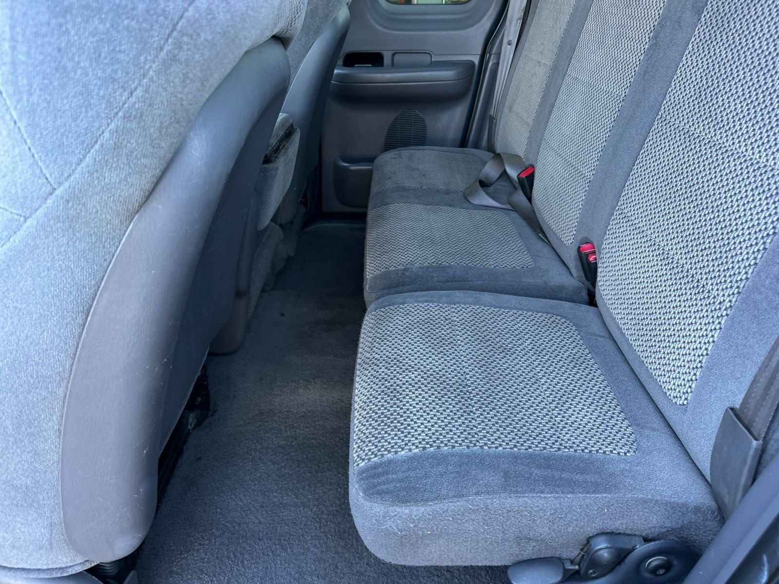 Used 2001 Island Blue Clearcoat Metallic Ford XLT image 11