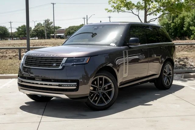 New 2026  Land Rover SE image 2