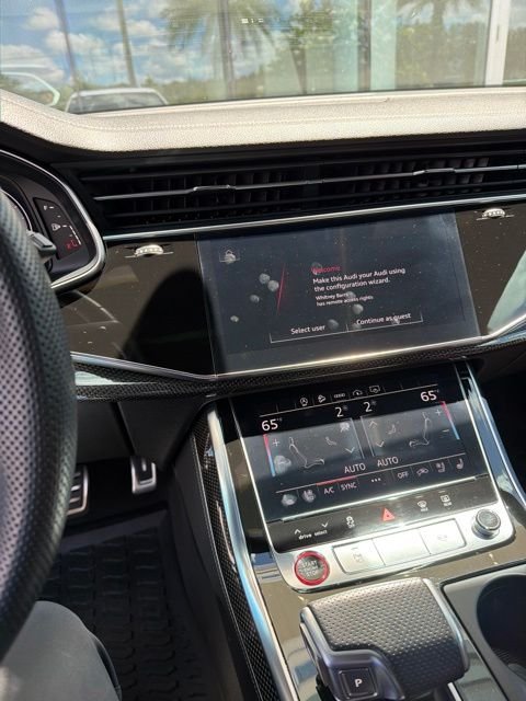 Used 2023  Audi 4.0T Premium Plus image 6