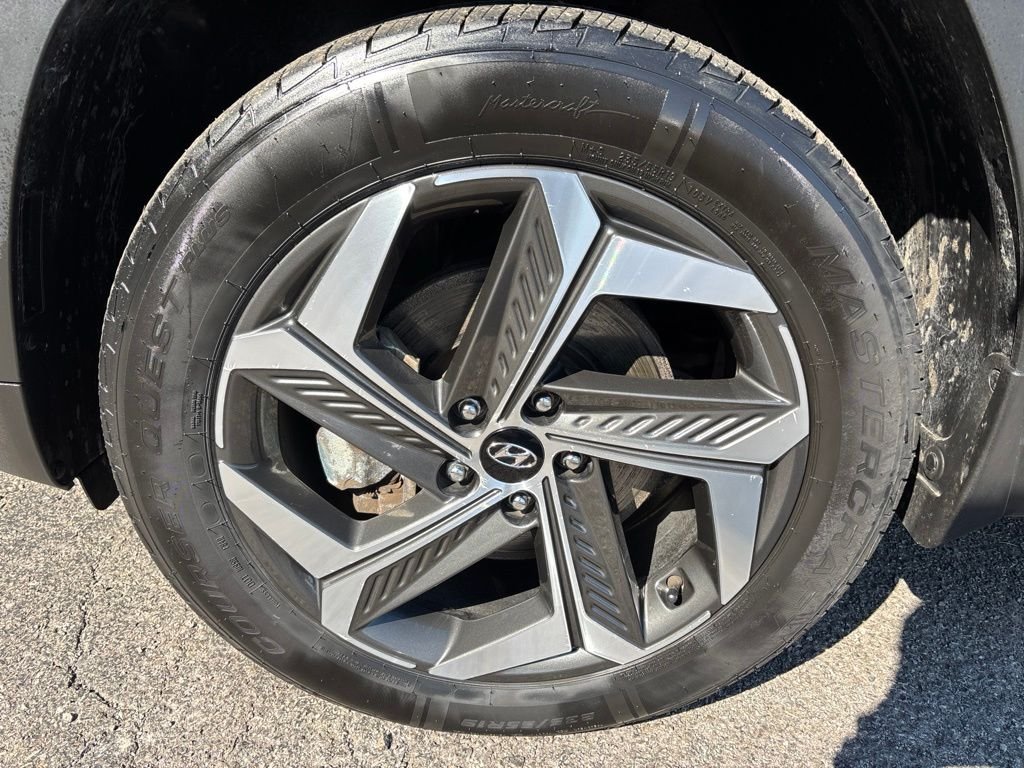 Used 2022 Gray Hyundai SEL image 10
