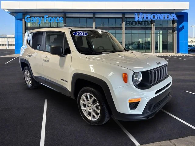 Used 2023 Alpine White Jeep Latitude image 1