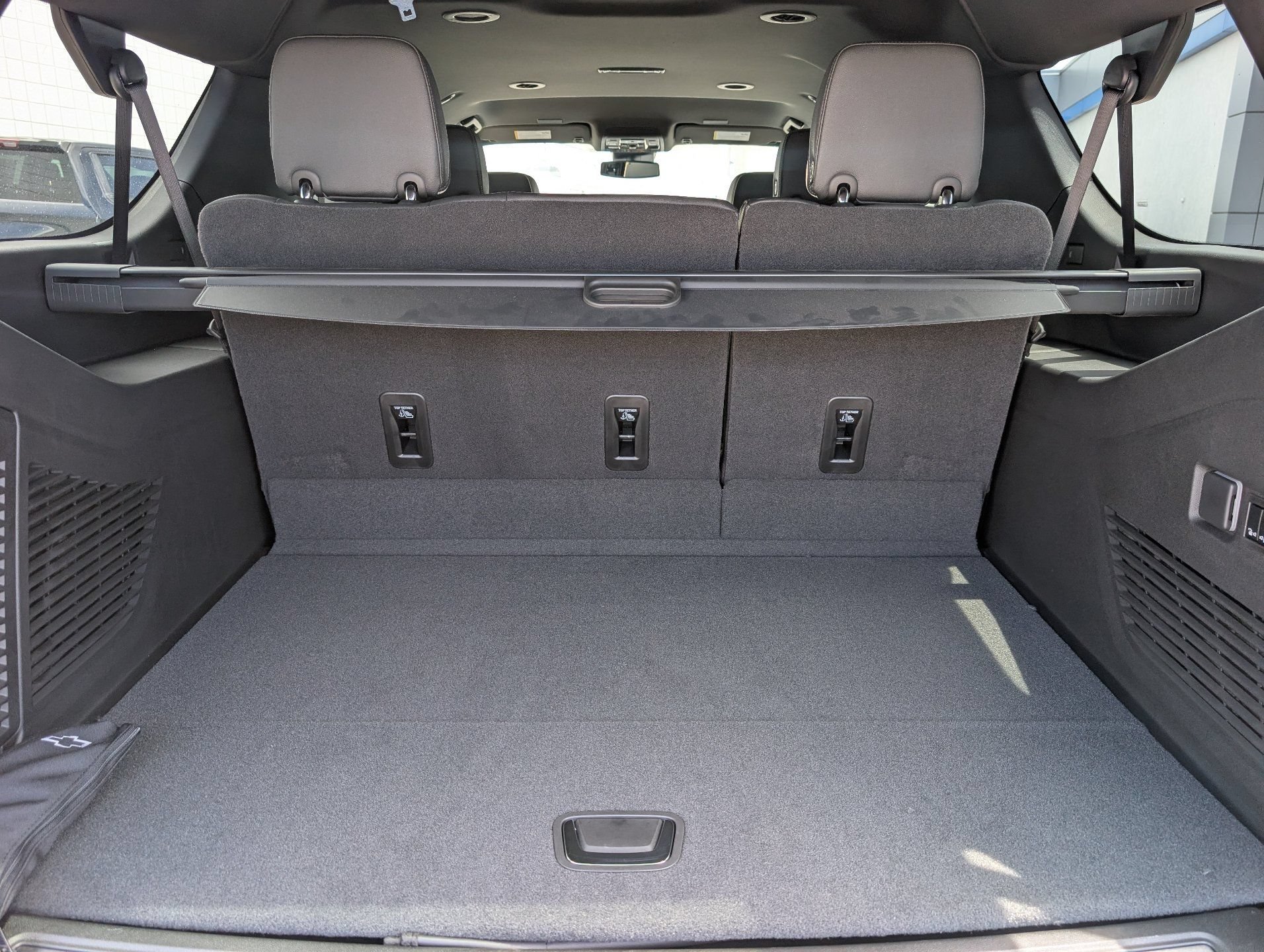 2026 Chevrolet Suburban Premier - Photo 8