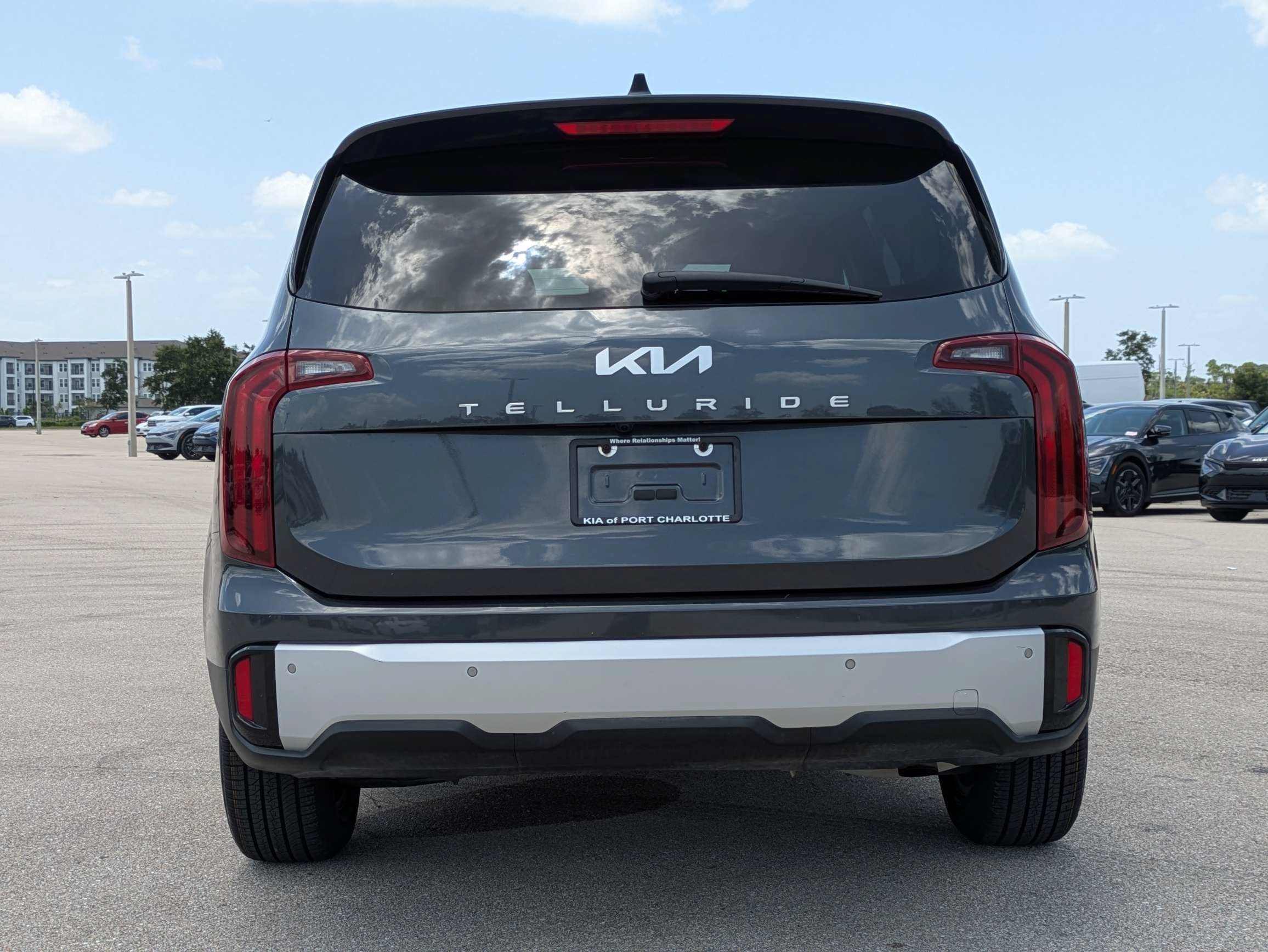 Certified Used 2024 Gravity Gray Kia LX image 6