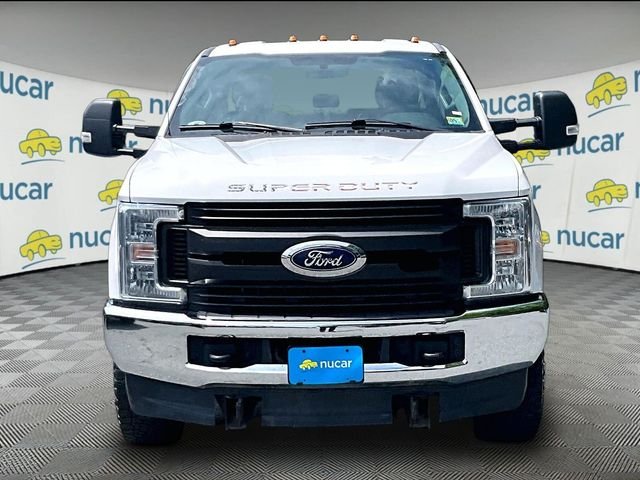 Used 2019 White Ford XL image 3