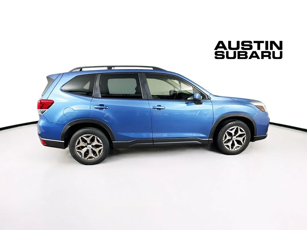 Used 2021 Blue Subaru Premium image 8