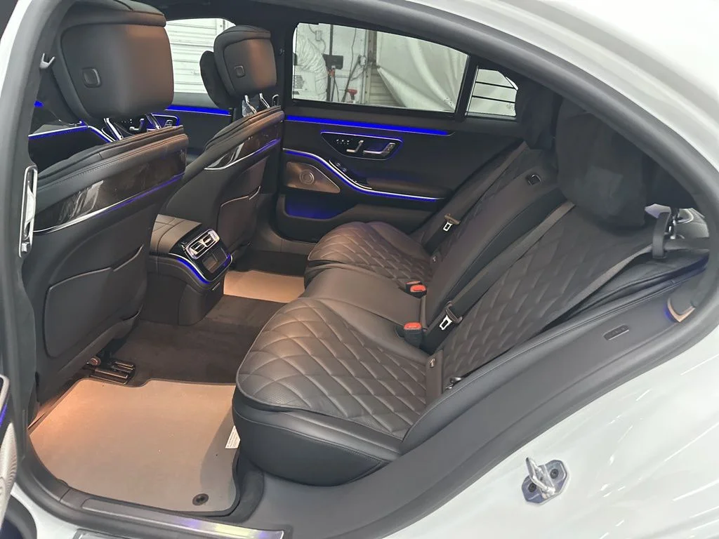 New 2026 White Mercedes-Benz S 580 image 19