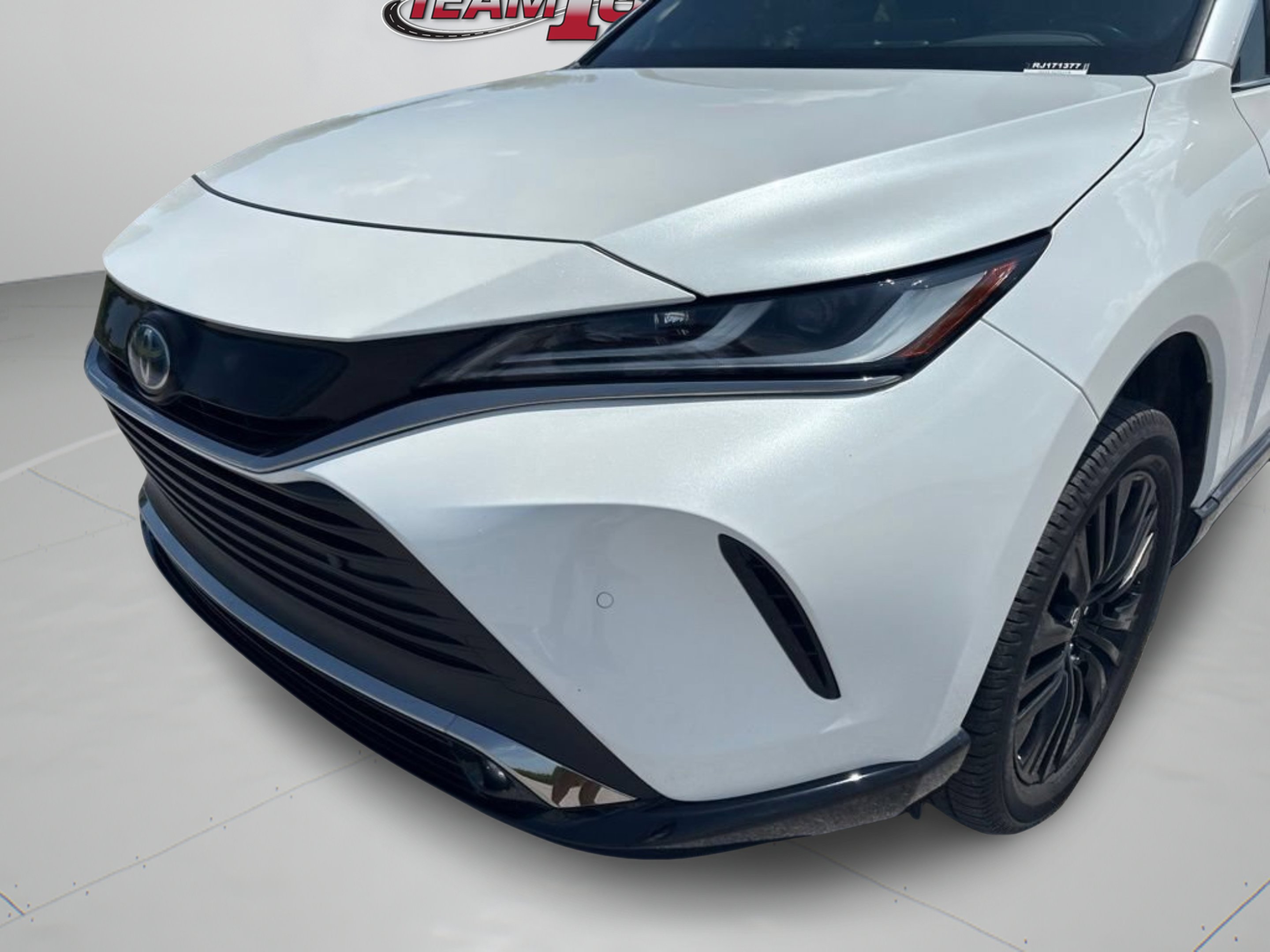 Used 2024 Pearl Toyota Nightshade image 26