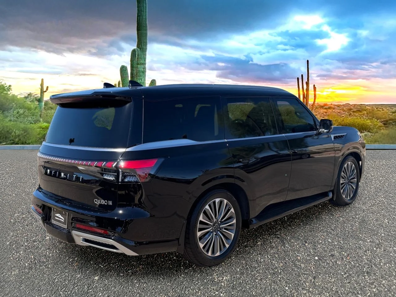 New 2027 BLACK OBSIDIAN INFINITI Luxe 4WD image 4
