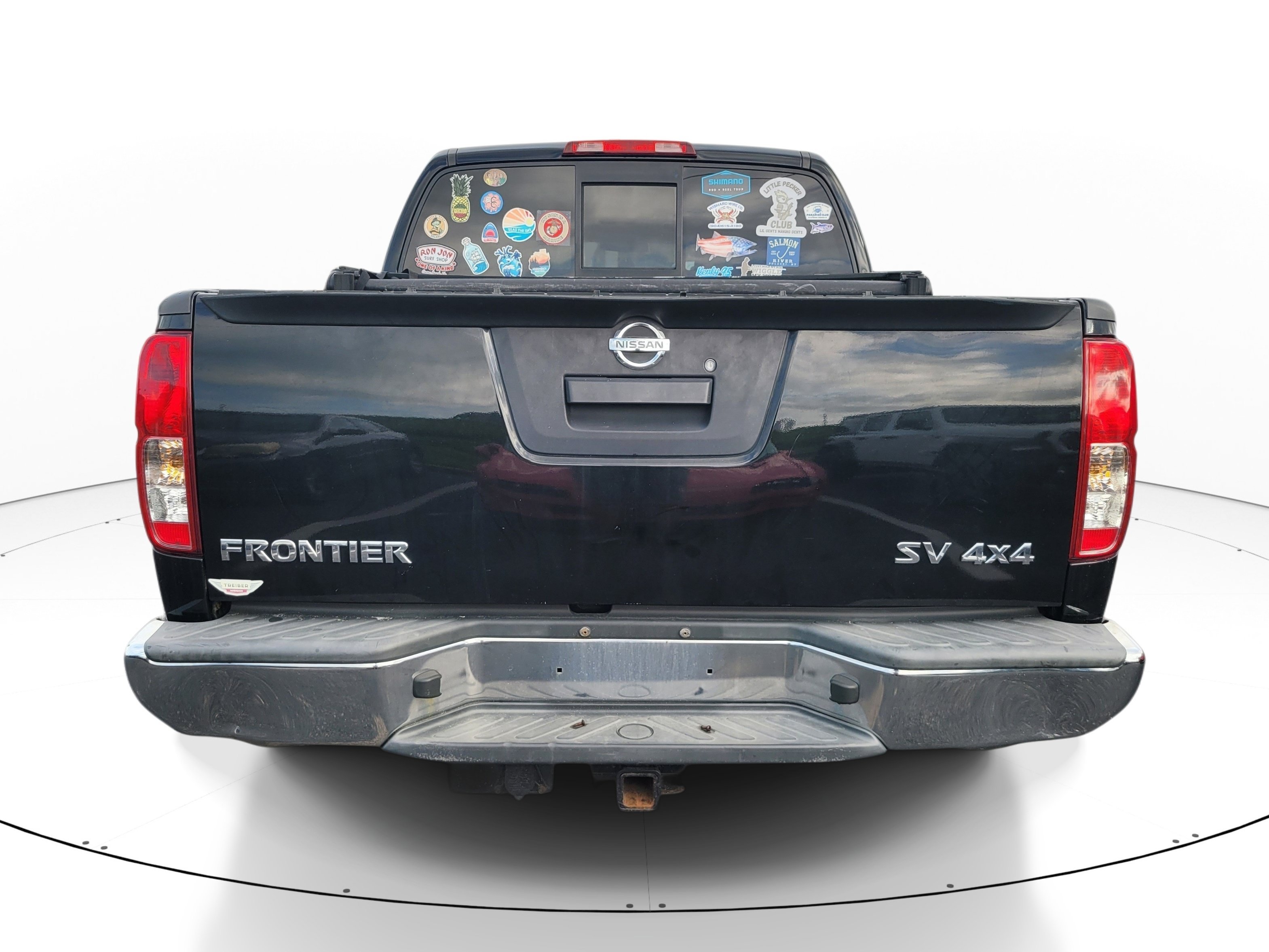 Used 2016 Magnetic Black Nissan SV image 5