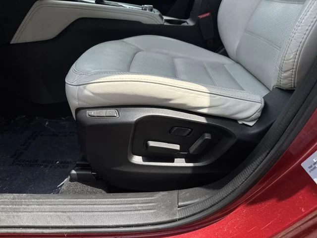 Used 2021 Red Mazda Grand Touring image 28