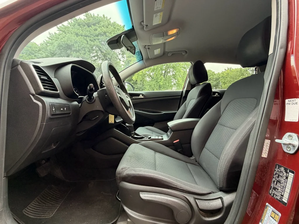 Used 2019 Gemstone Red Hyundai SE image 15