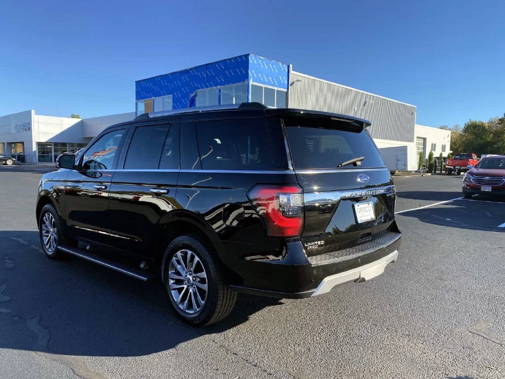 Used 2018 Shadow Black Ford Limited image 7