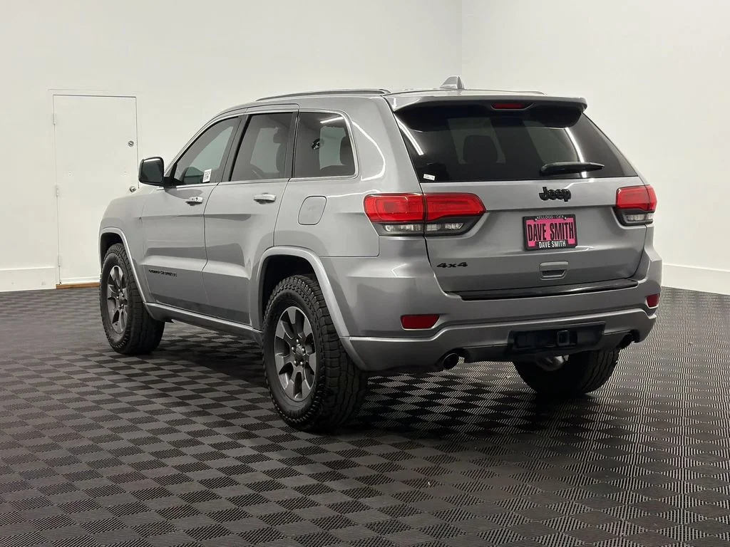 Used 2014 Billet Silver Metallic Clearcoat Jeep Altitude image 3