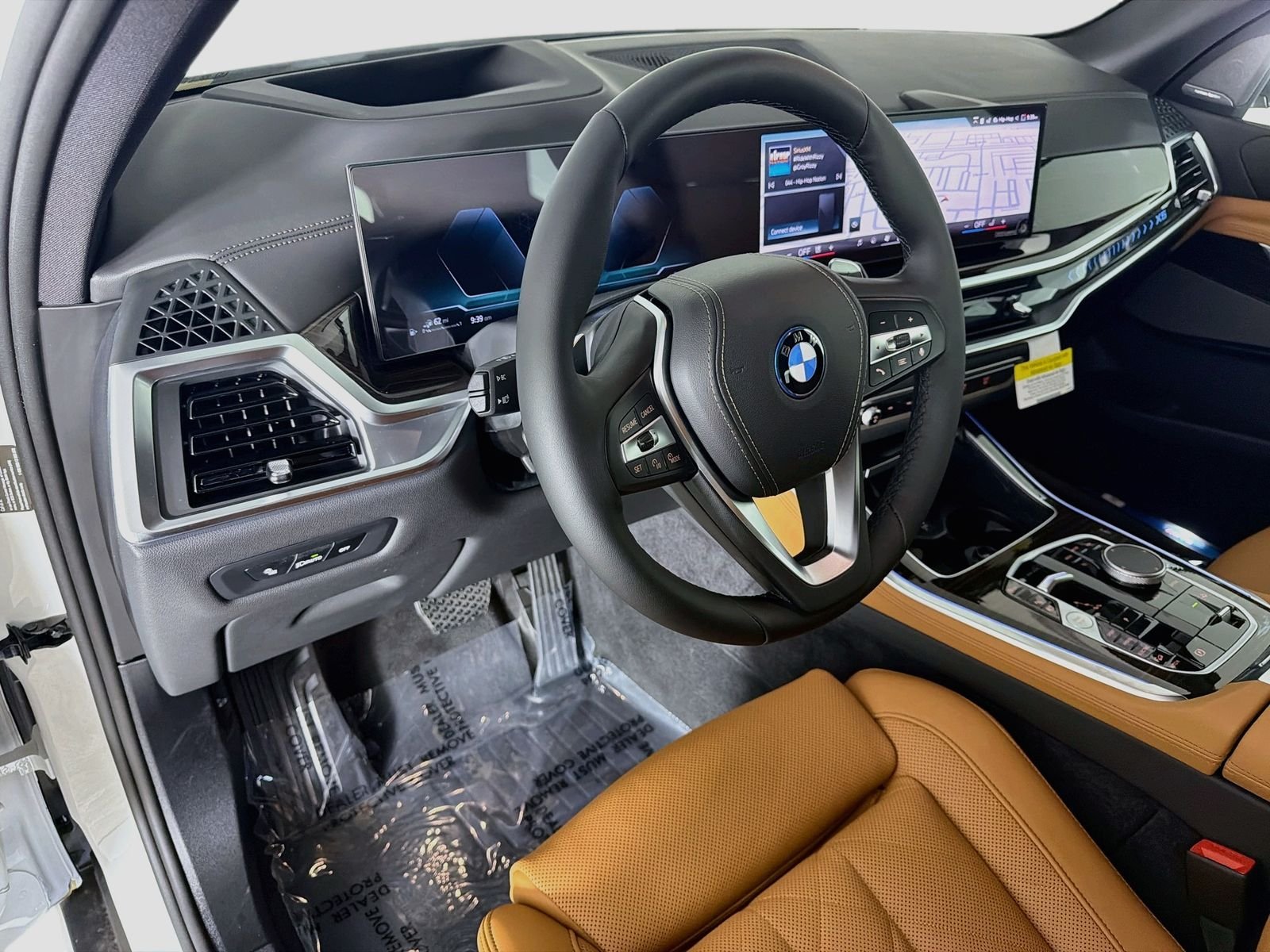 New 2026 Alpine White BMW xDrive50e image 9