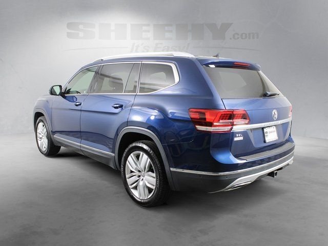 Used 2019 Blue Volkswagen SEL Premium image 4