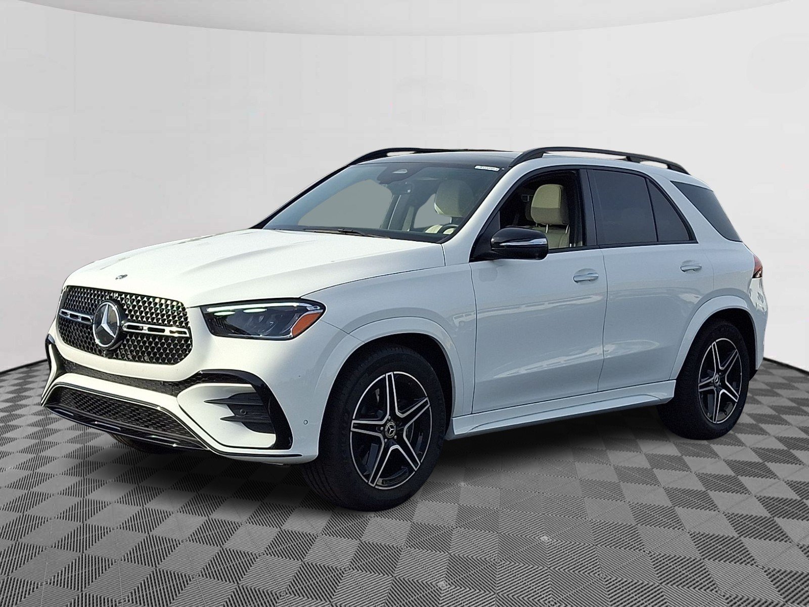 Certified Used 2026 Polar White - 149 Mercedes-Benz  image 3