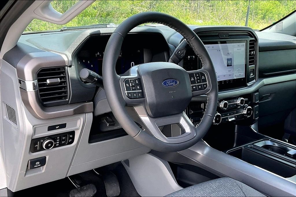 New 2026 Ford F-150 XLT 4D SuperCrew