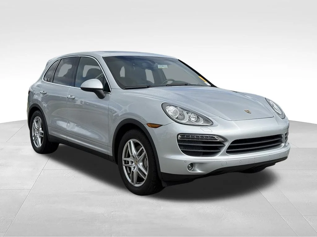 Used 2012  Porsche S image 26