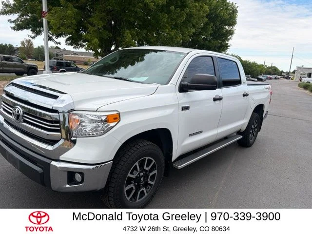 Used 2016 White Toyota SR5 image 1