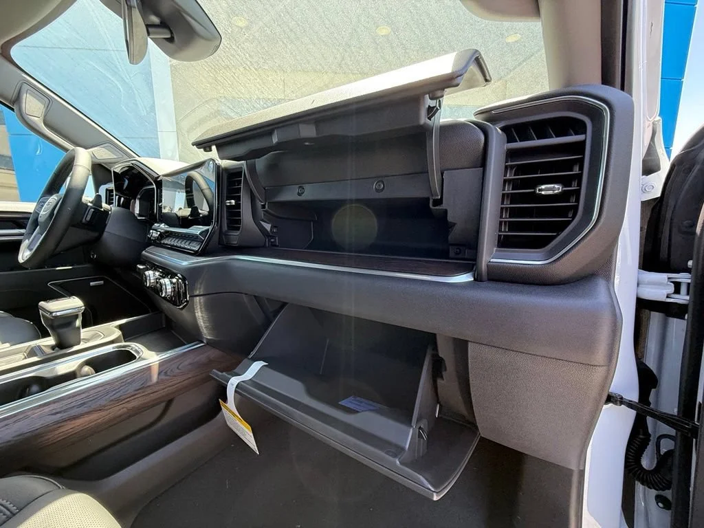 New 2026 Glacier White Tricoat GMC SLT image 14