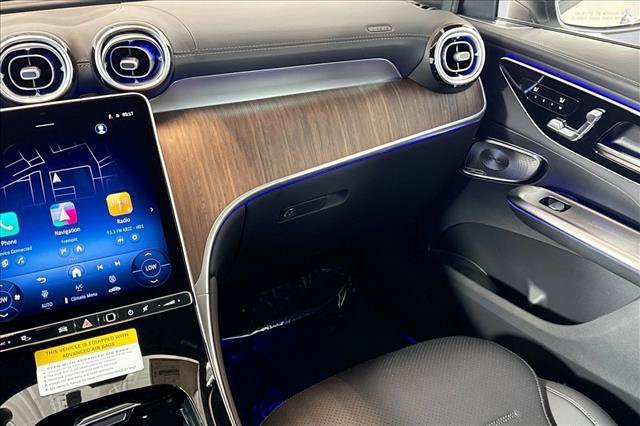 New 2026 Polar White Mercedes-Benz GLC 300 image 49
