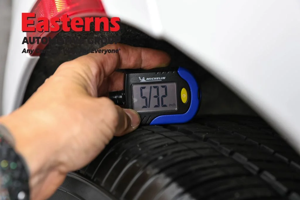 Used 2024 White Chrysler Touring L image 30